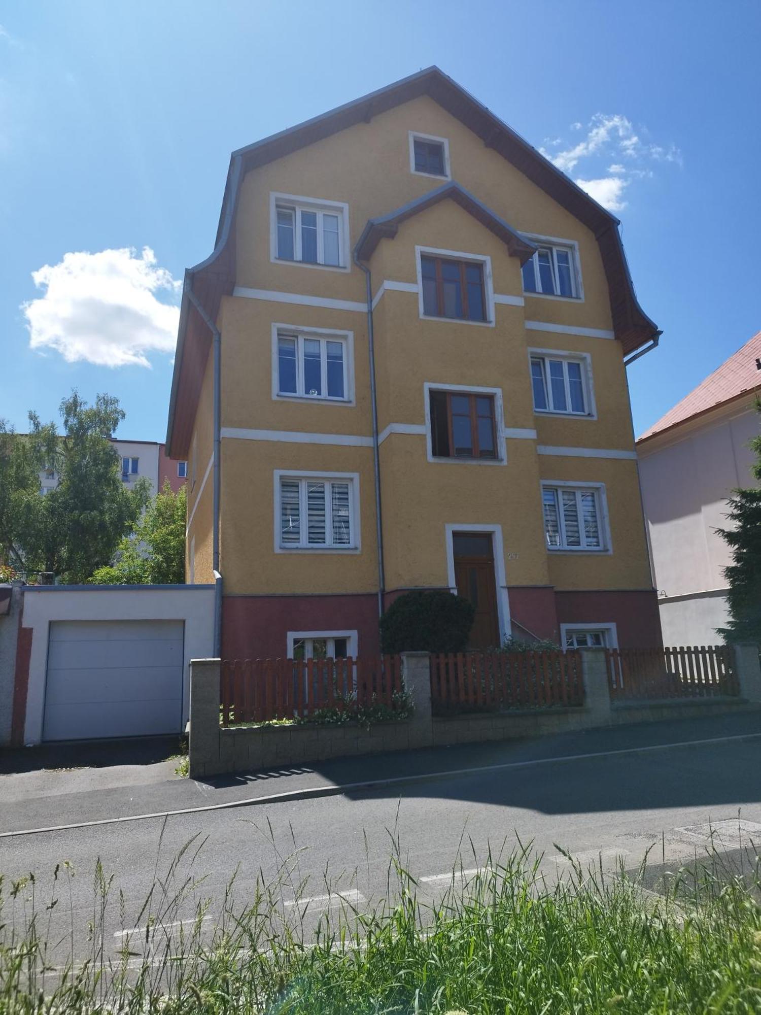 Loft Apartment Karlovy Vary Exterior photo